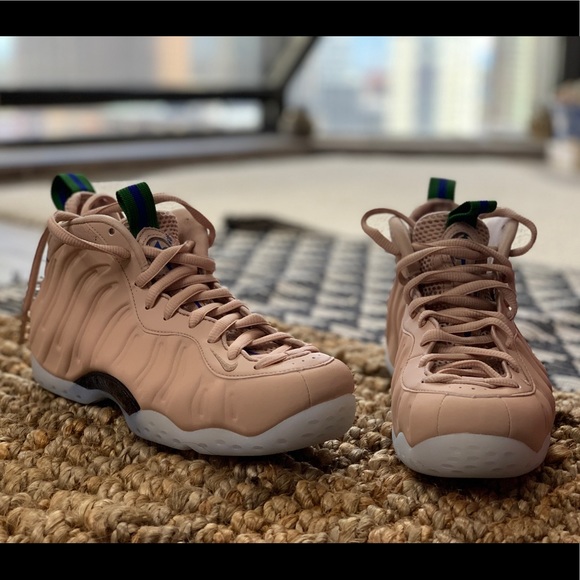 NIKE Air Foamposite in  ‘Particle Beige’ - Picture 6 of 6